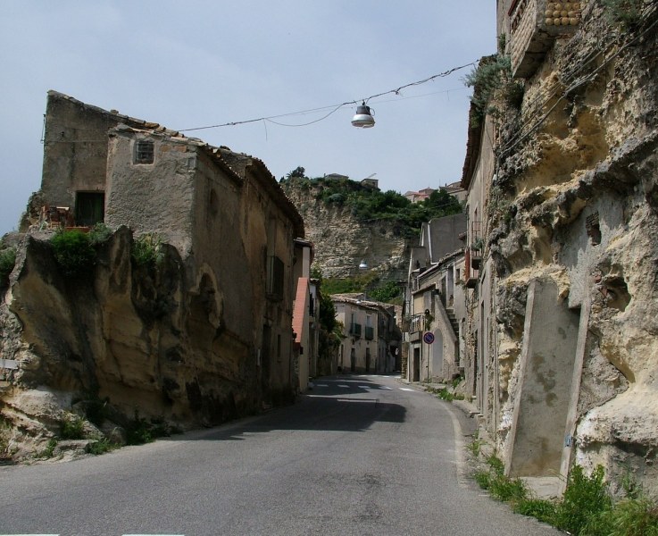 ingresso-al-borgo-2